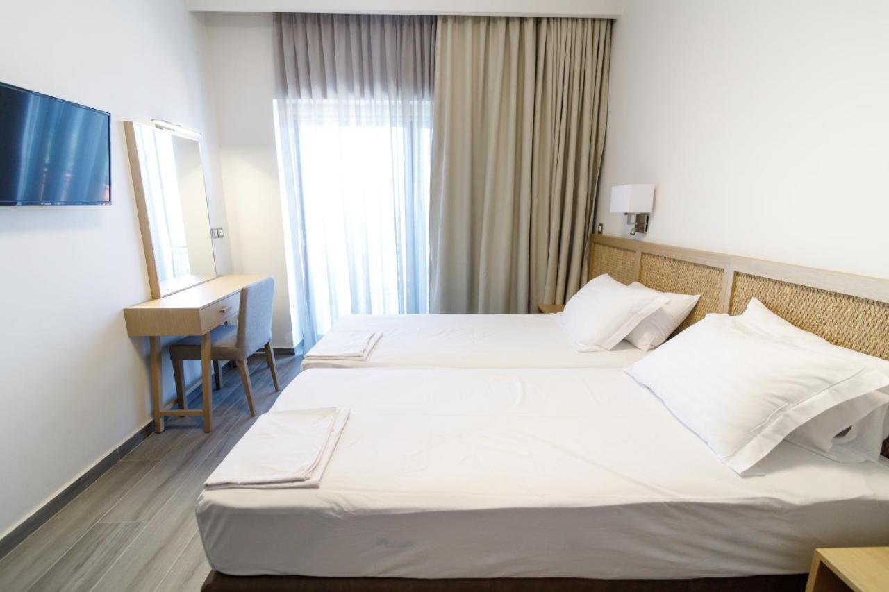 Elegant Beach Hotel Kyparissia Exterior photo